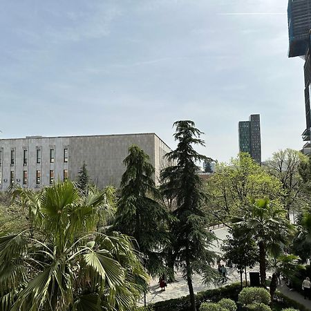 Апартаменти Piazza City Center Тирана Екстер'єр фото